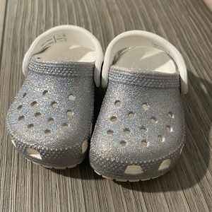 Toddler crocs size 4